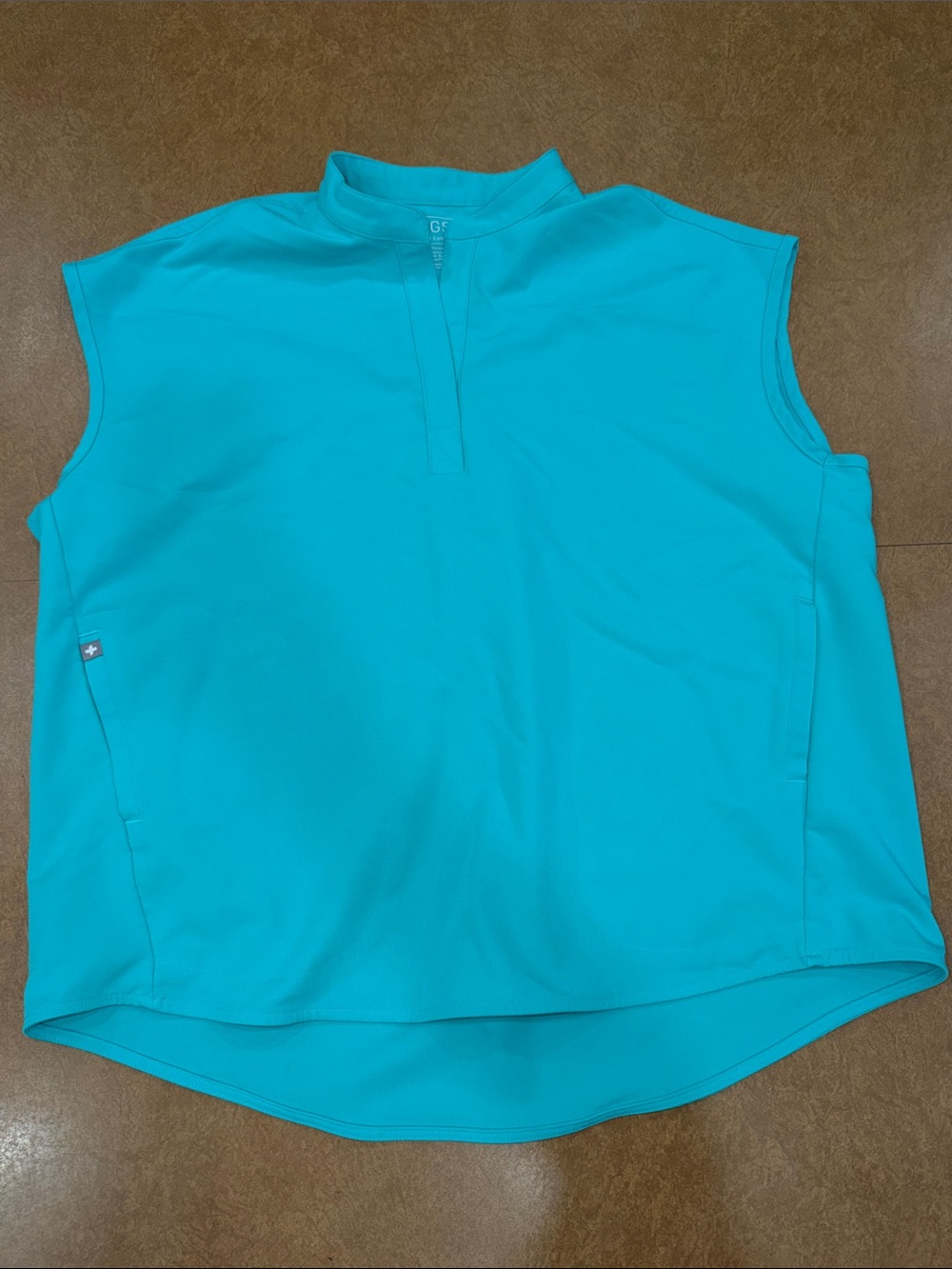 FIGS • Rafaela • Surgical Green • Sleeveless Mock Scrub Top• Size Large